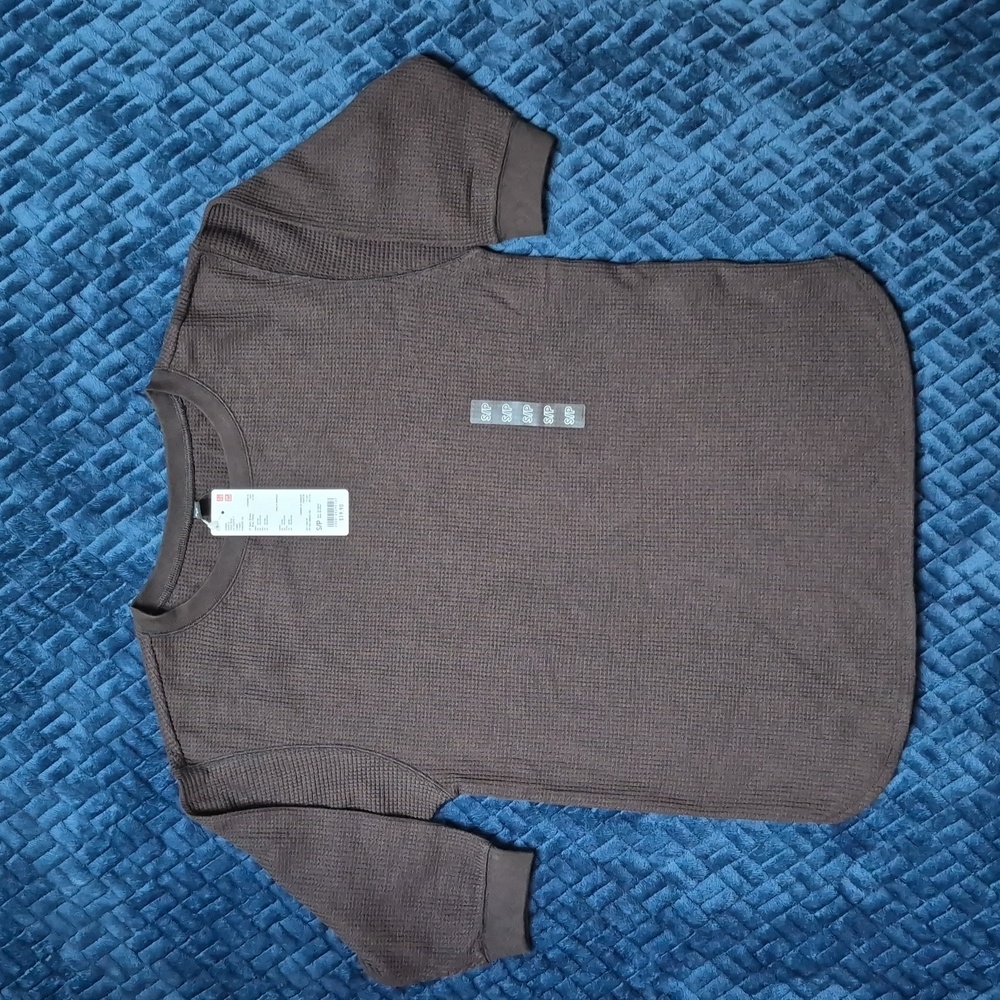 Uniqlo Dark Brown 3/4 Top Size Small, New With Tags